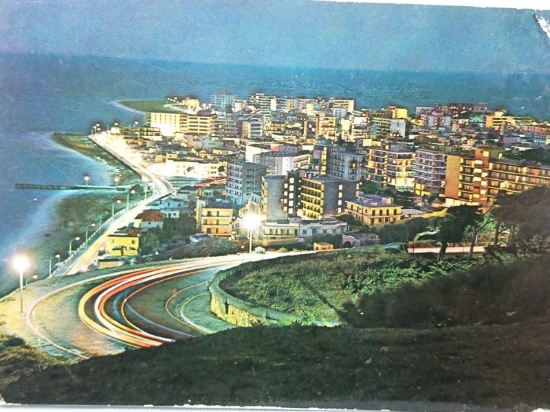 RHODES. LA VILLE MODERNE