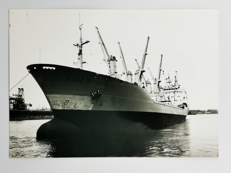 ZDJĘCIE. STATEK W PORCIE – ŁÓDŹ II  Fot. Janusz Uklejewski 