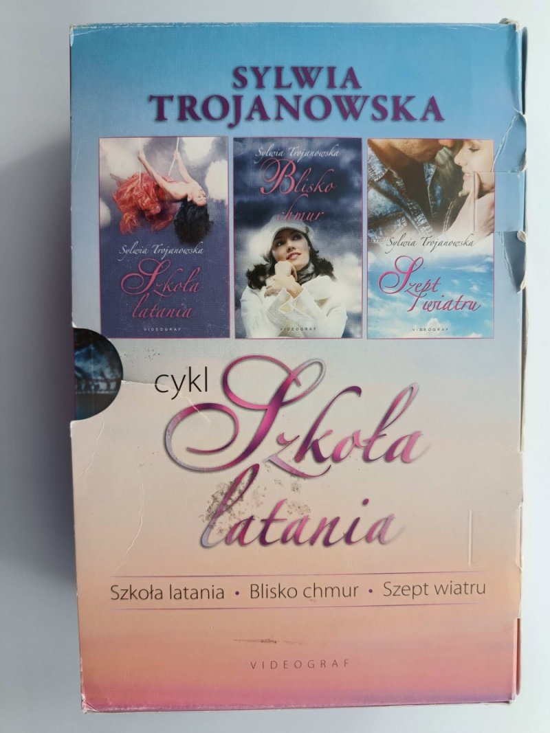 SZEPT WIATRU. BLISKO CHMUR. SZKOŁA LATANIA - Sylwia Trojanowska