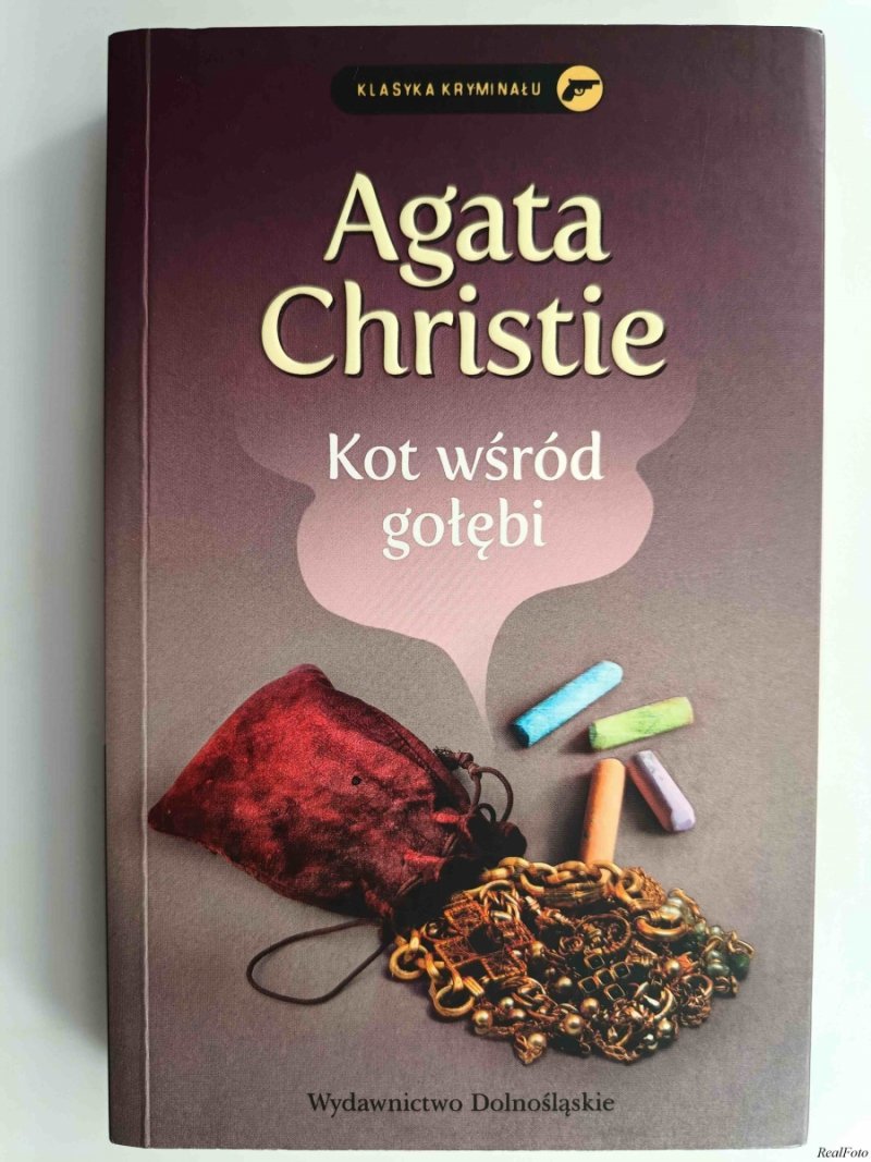 KOT WŚRÓD GOŁĘBI - Agatha Christie