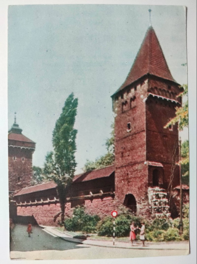 KRAKÓW. FRAGMENT MURÓW OBRONNYCH