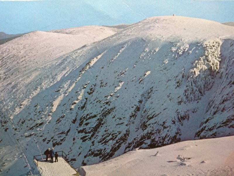 KARKONOSZE. ŚNIEŻNE KOŁTY REZERWAT FOT. CZERWIŃSKI