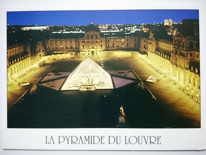 PARIS ET SES MARVEILLES. LE PALAIS DU LOUVRE