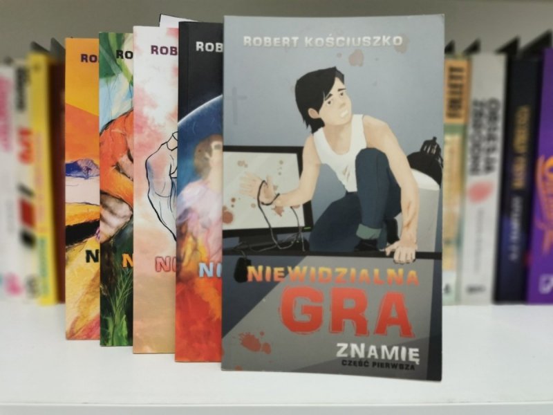 NIEWIDZIALNA GRA CZĘŚĆ OD 1 DO 5 - Robert Kościuszko