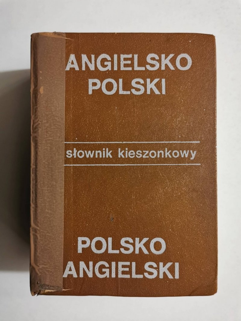 ANGIELSKO-POLSKI POLSKO-ANGIELSKI SŁOWNIK KIESZONKOWY 