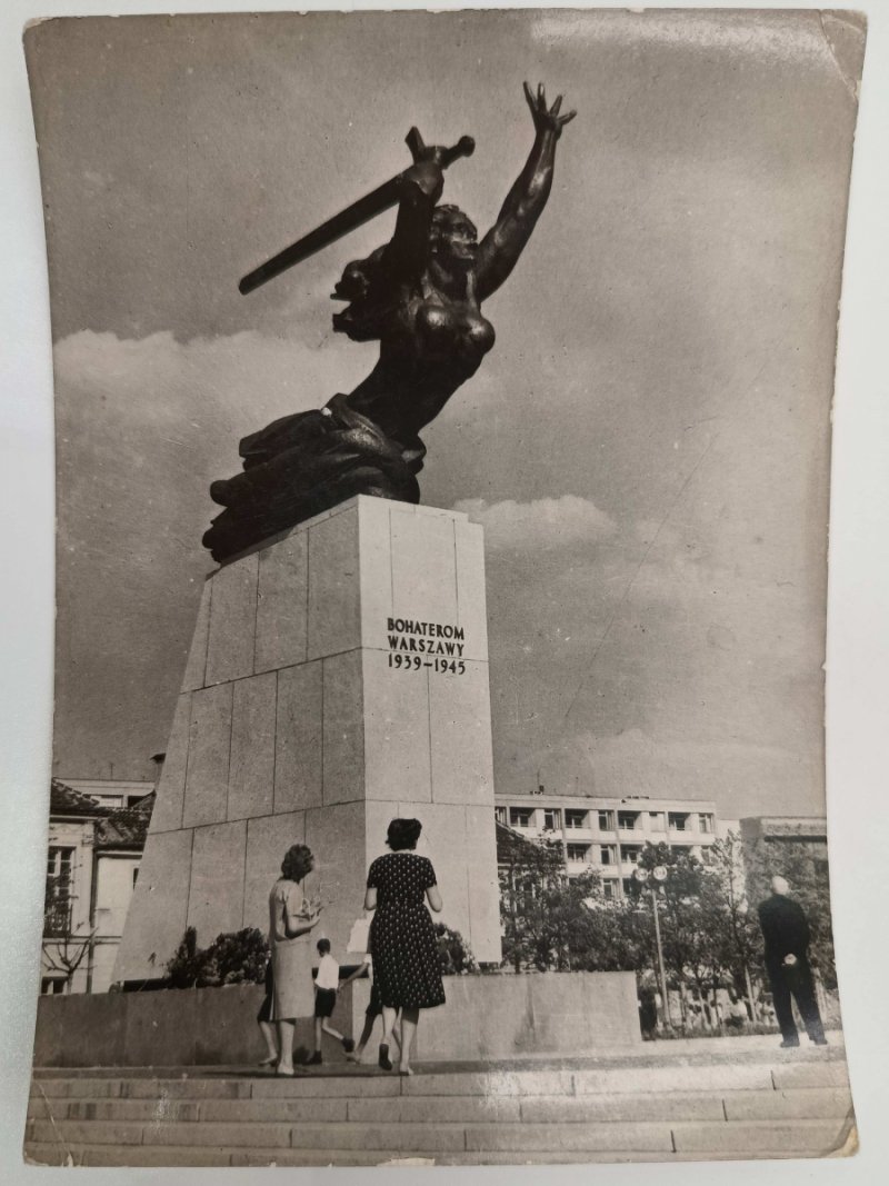 WARSZAWA POMNIK BOHATERÓW WARSZAWY