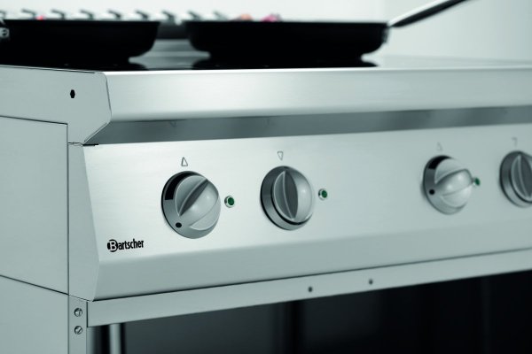 Kuchnia indukcyjna 700 4FLOU-1