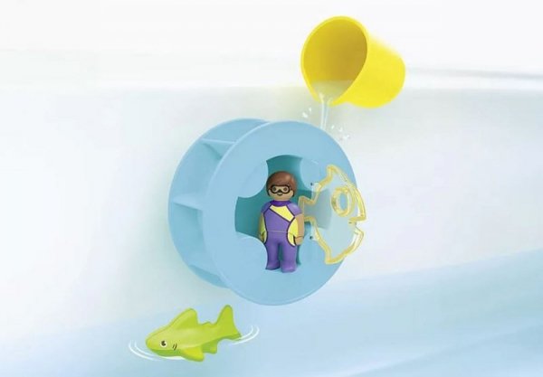 Playmobil Zestaw z figurką Junior Aqua 71688 Młyn wodny z małym rekinem