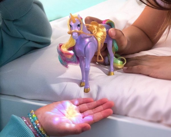 Spin Master Lalka Akademia Jednorożców Sophia i Wildstar efekty świetlne