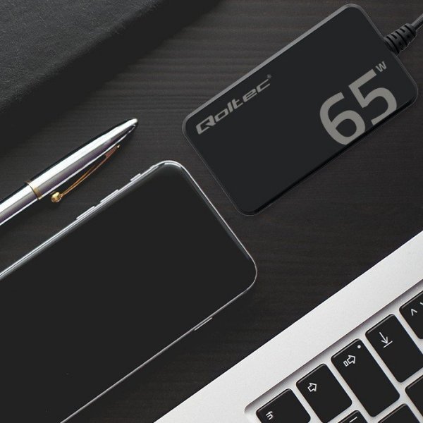 Qoltec Ładowarka sieciowa 65W GaN Super Fast SLIM | PD | 5-20V | 3.25A |USB-C 3.1 | Laptop | MacBook | Smartfon | +kabel