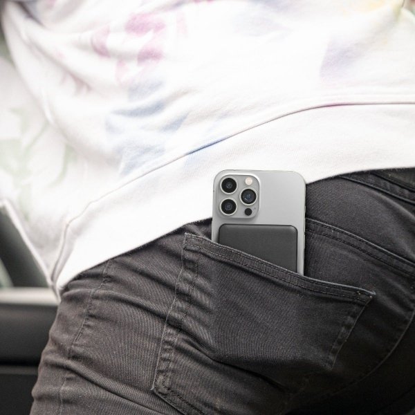Mophie Snap+ Powerstation Juice Pack Mini - magnetyczny powerbank kompatybilny z MagSafe 5000mAh USB-C (black)