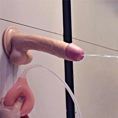 9&#039;&#039; SQUIRTING DILDO