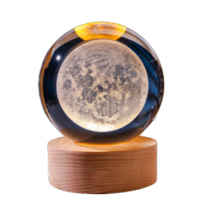 Podświetlana kryształowa kula dekoracyjna na podstawie drewnianej KKS – Księżyc – LED – USB