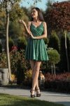 Elizabeth Nicole rozkloszowana mini sukienka disco zielona-1