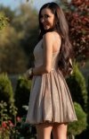 Elizabeth Nicole rozkloszowana mini sukienka disco glossy tył