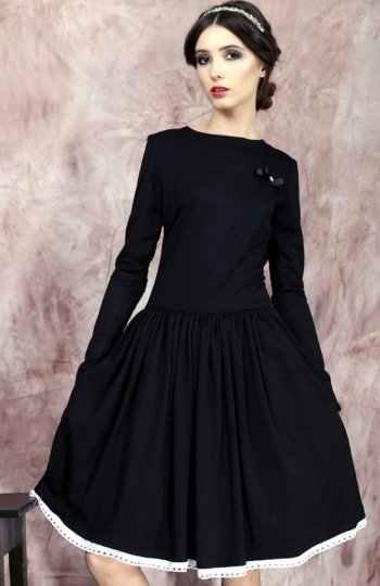 Kasia Miciak design rozkloszowana sukienka czarna