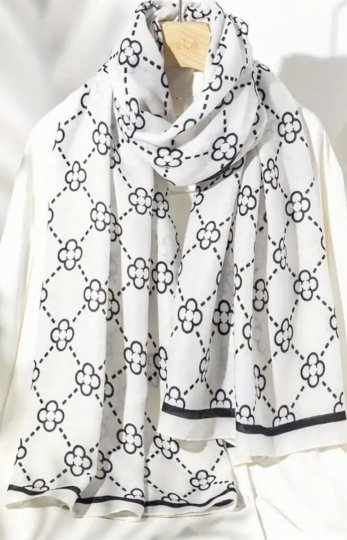 Kamea szal z wiskozy Lucky Clover