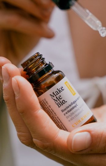 Rozświetlające serum z witaminą C 15 ml