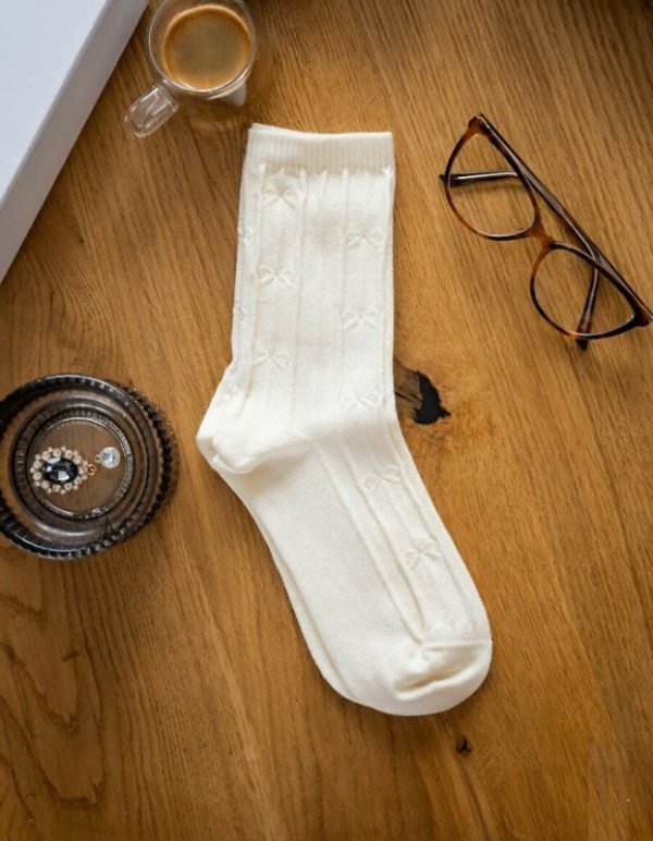 Magnetis YN5039 kokardki skarpety damskie 