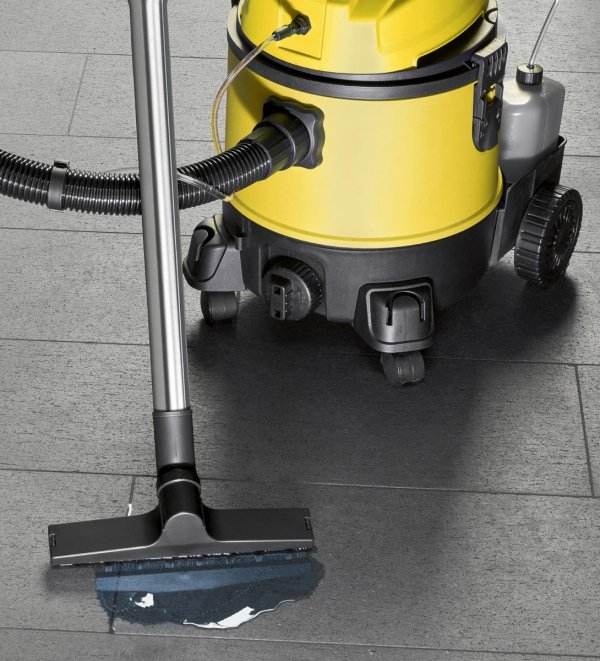Odkurzacz piorący Clatronic BSS 1309