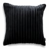 Cordian Schwarzes Dekokissen 50x50 Prestige Line