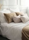 Perłowy zestaw poduszek dekoracyjnych do sypialni