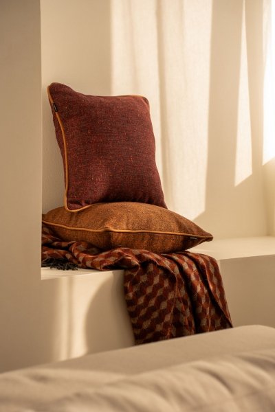 Ruda poduszka dekoracyjna WOOL 45X45
