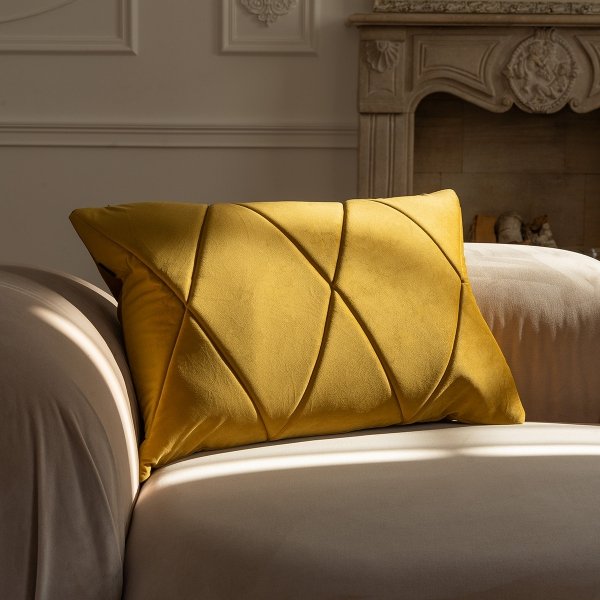 Touch decorative cushion gold 60x40 MOODI