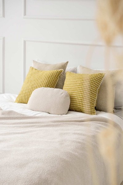 Yellow Set of 5 Decorative Bedroom Pillows Cord