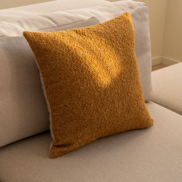 Cream Set of 3 Decorative Pillows Aurum