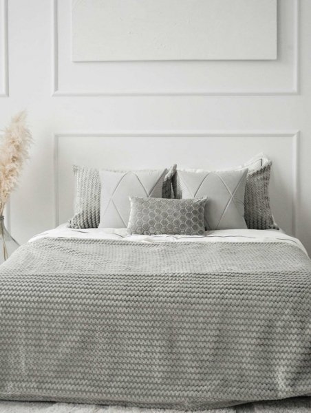 Silver Bedroom Set Geneva: 2 Pillows + Bedspread