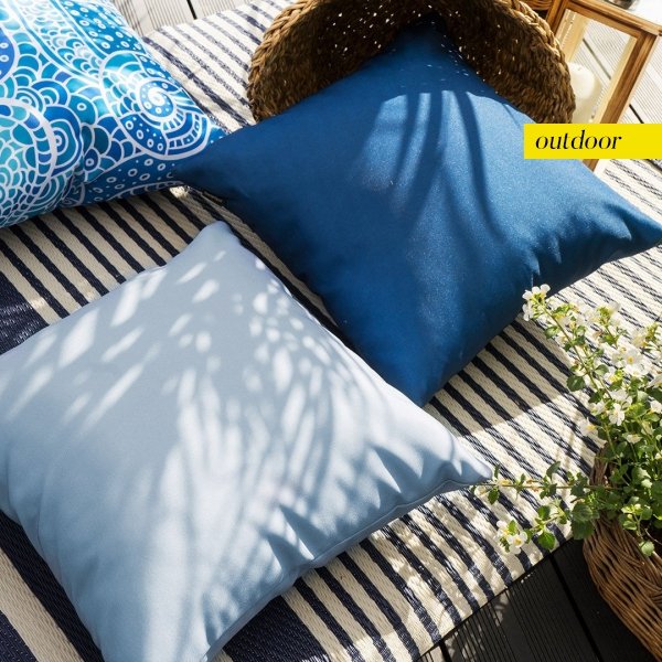 Niebieski zestaw poduszek ogrodowych Santorini