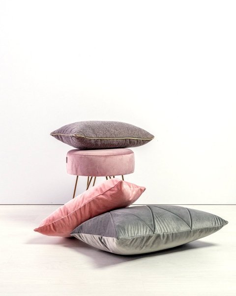 Szaro różowy zestaw poduszek dekoracyjnych Alaska + Touch