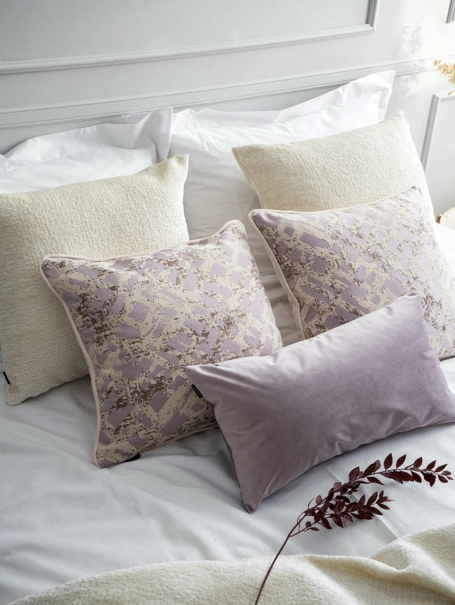 Liliowo kremowy zestaw 5 poduszek dekoracyjnych do sypialni 