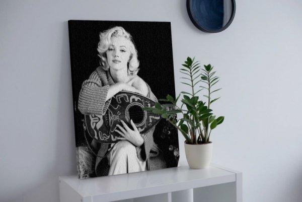 Obraz na płótnie - Marilyn Monroe (Lute) - 60x80 cm
