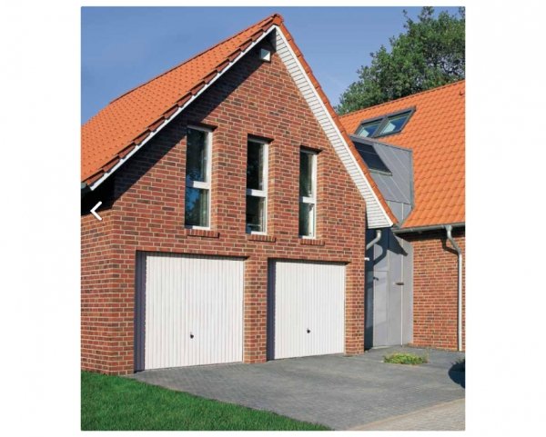 Brama uchylna N80, 2500 x 2500 mm, wzór 902, kolor RAL 9016 biały